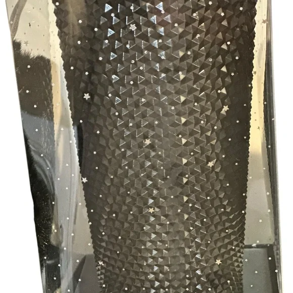 Faux Fur Earmuff & 23.5 oz Glam Reusable
Cop Gift Set NWT MSRP$48 - Picture 3 of 6